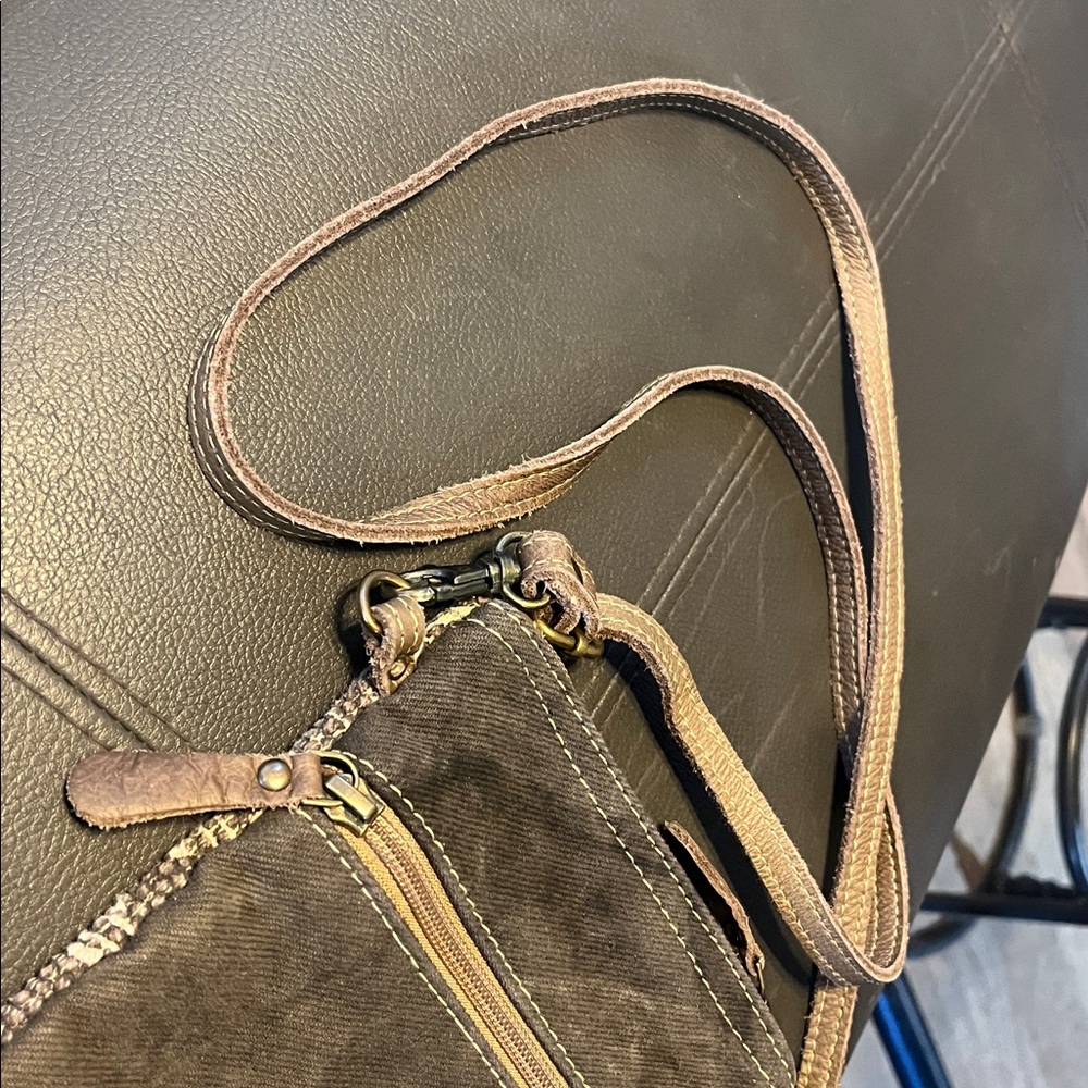 Myra Paisley Fabric Crossbody Bag - Picture 4 of 8